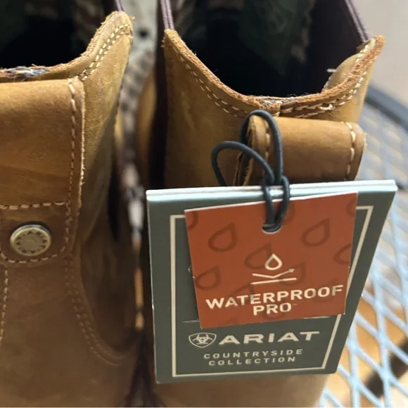 Women’s Ariat Wexford Waterproof Chelsea Boot - 7.5 NWT - Picture 6 of 7